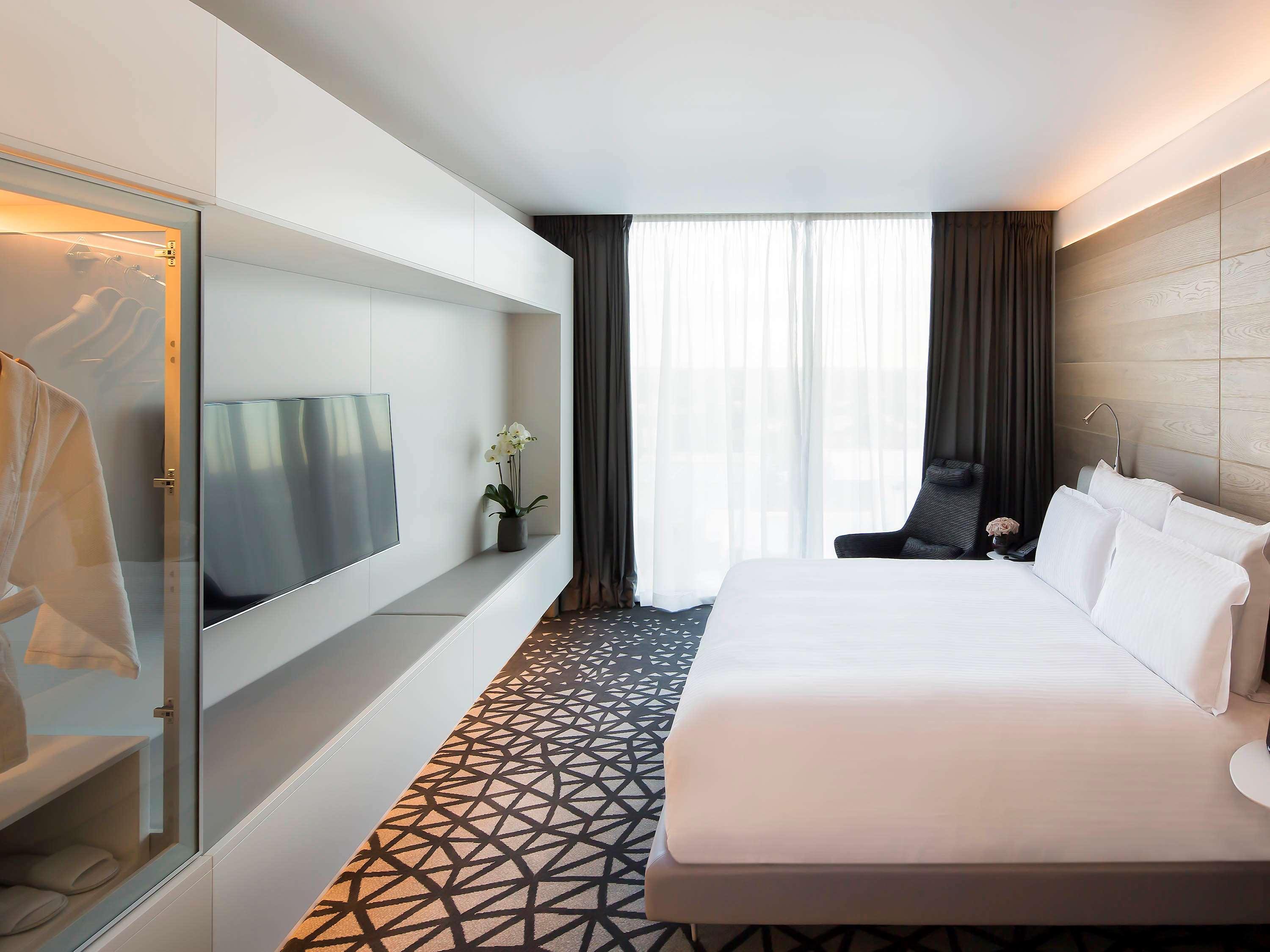 Pullman Sydney Airport Hotel Eksteriør billede Deluxe room