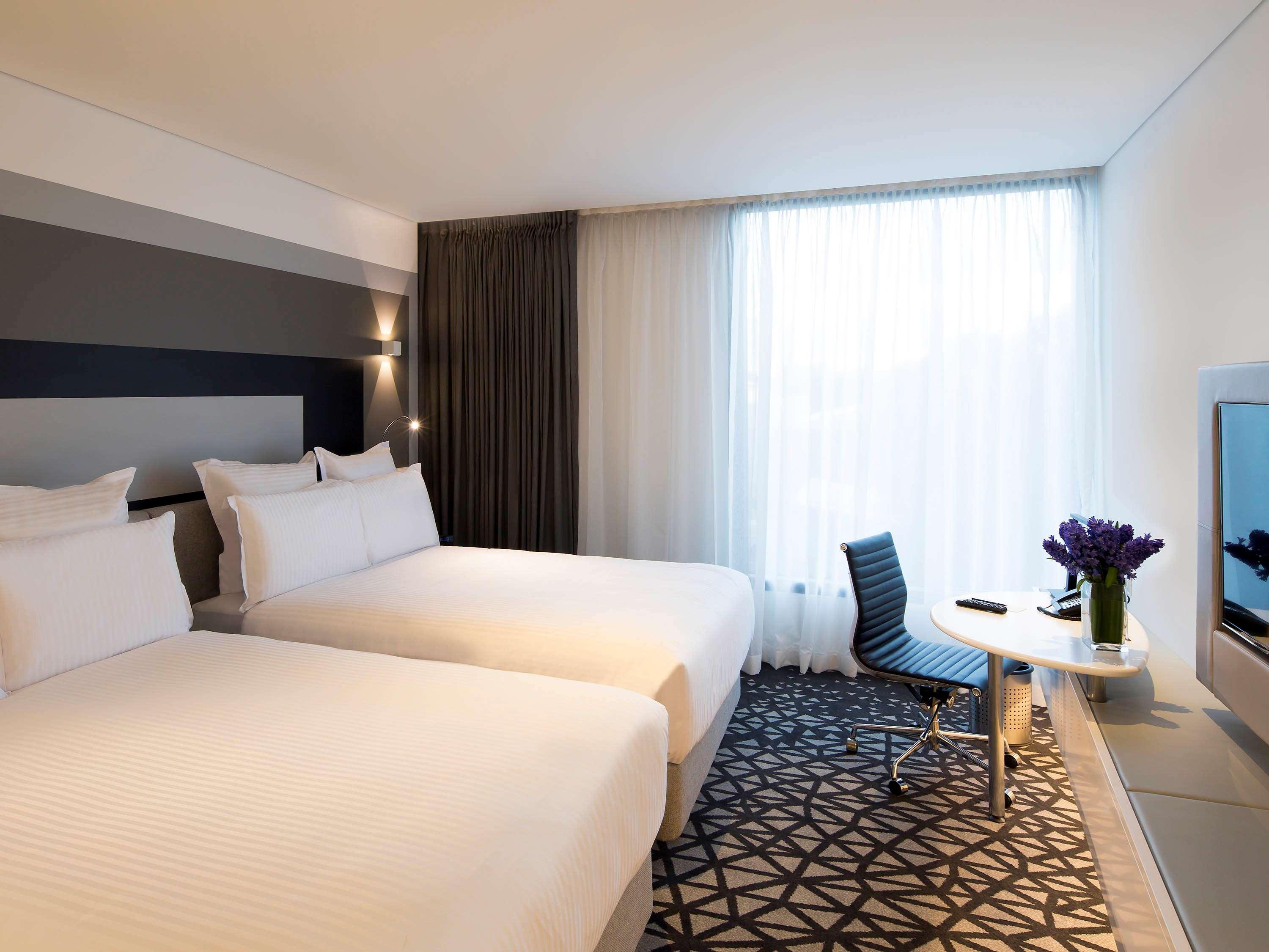 Pullman Sydney Airport Hotel Eksteriør billede Deluxe room