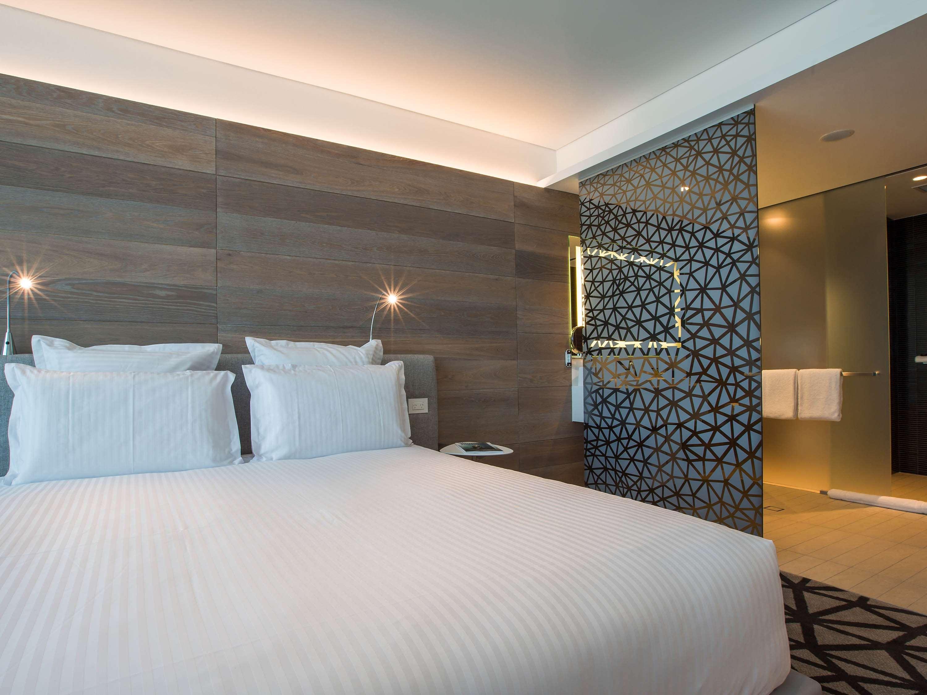Pullman Sydney Airport Hotel Eksteriør billede Deluxe room