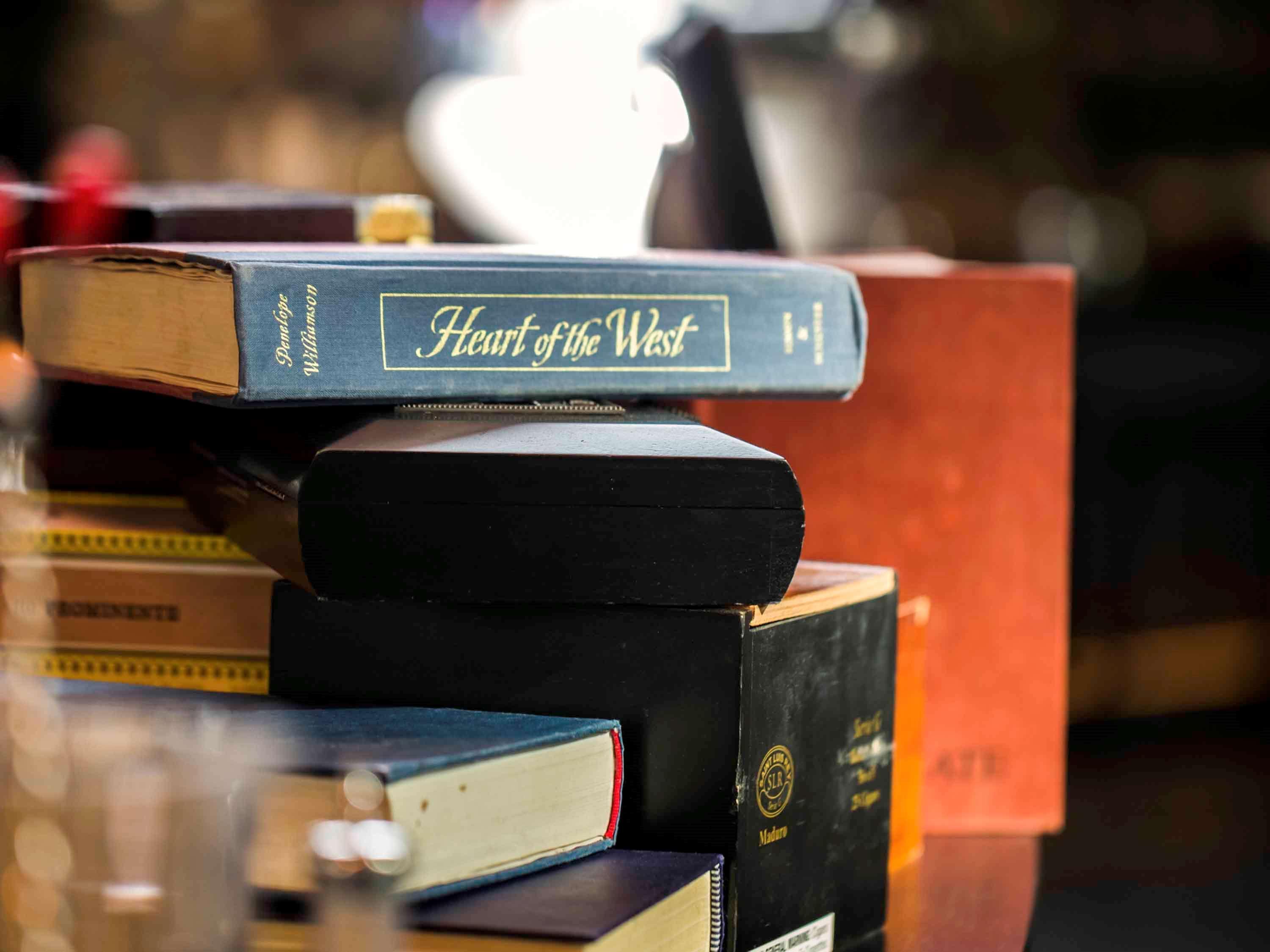 Pullman Sydney Airport Hotel Eksteriør billede Heart of the West