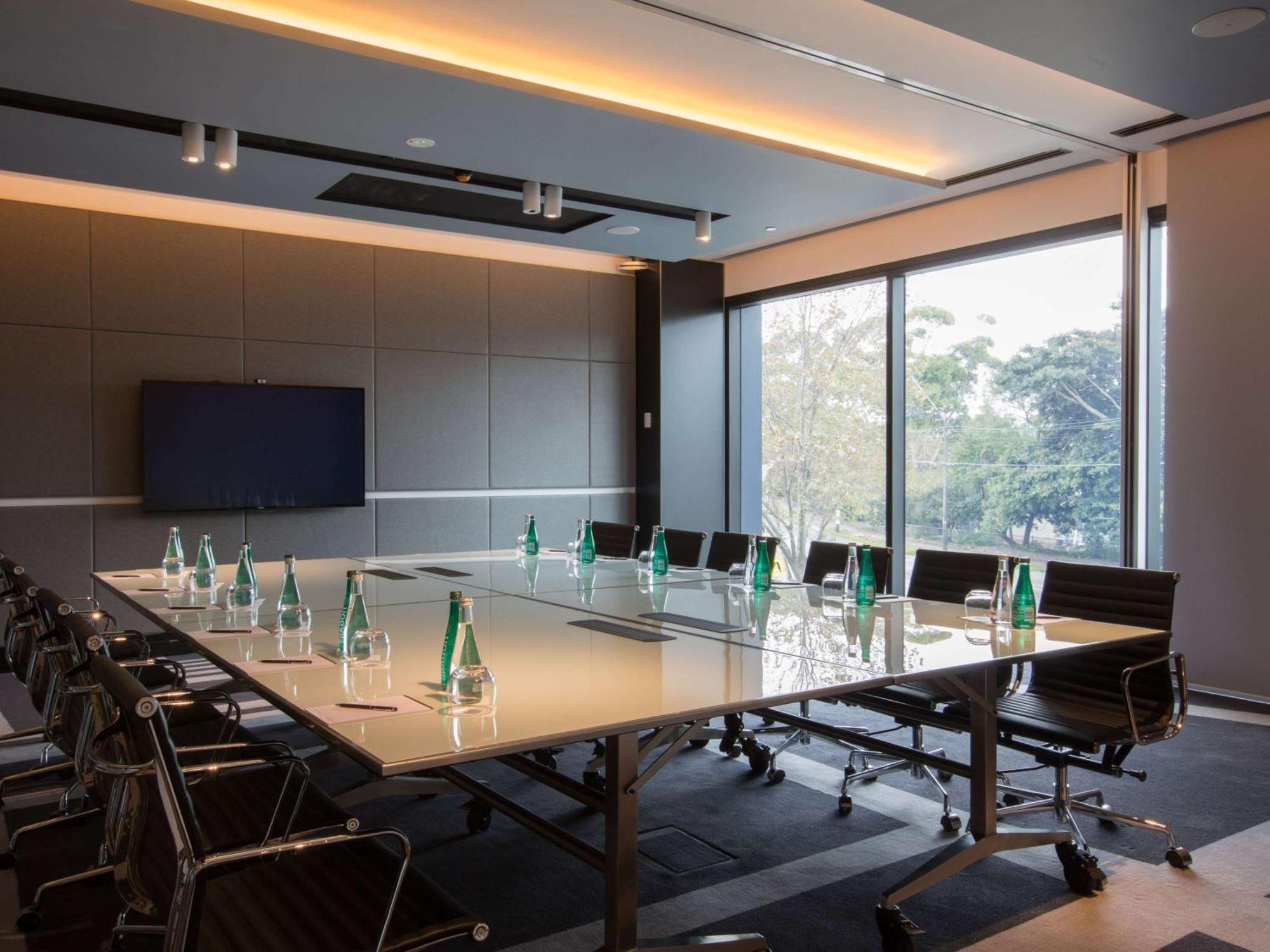 Pullman Sydney Airport Hotel Eksteriør billede Meeting room